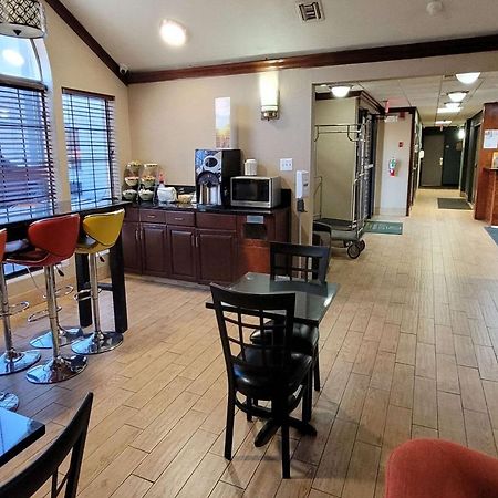 Quality Inn & Suites Columbia I-70 Luaran gambar