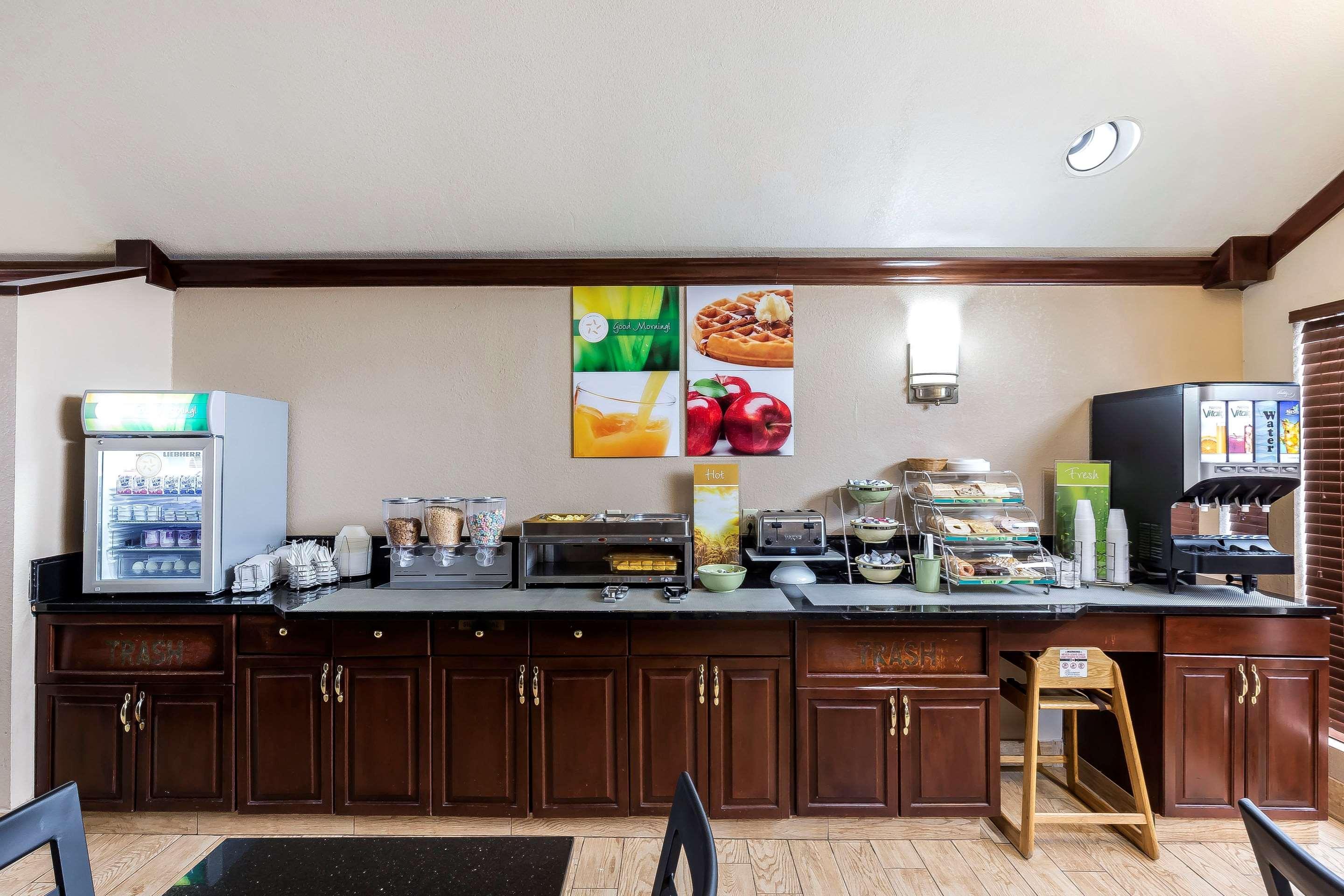 Quality Inn & Suites Columbia I-70 Luaran gambar
