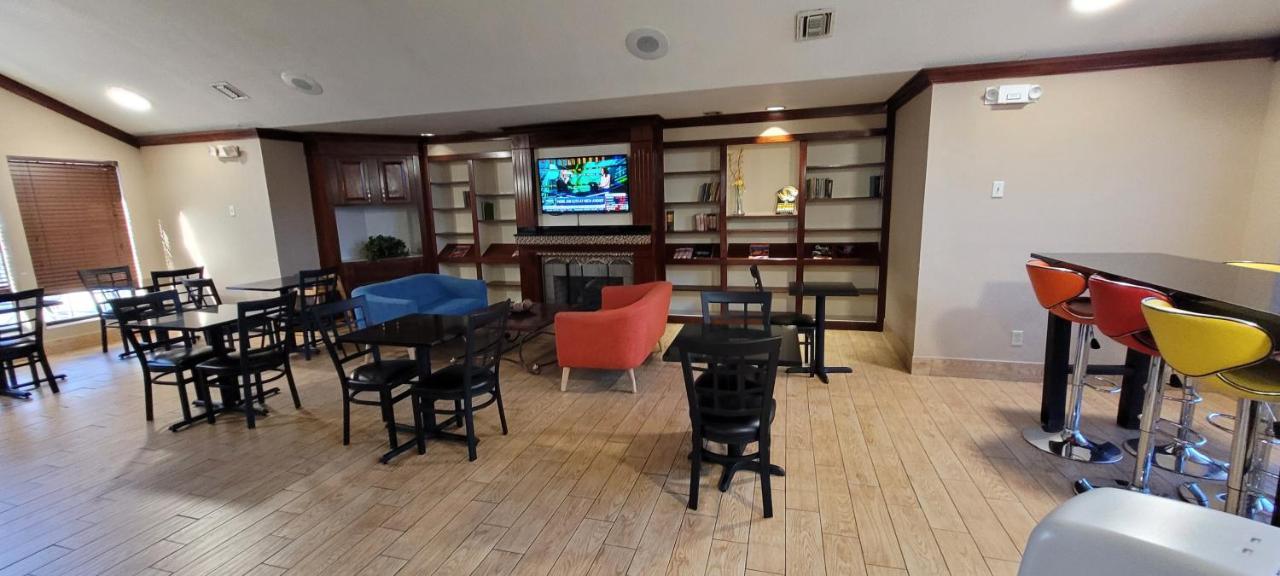 Quality Inn & Suites Columbia I-70 Luaran gambar