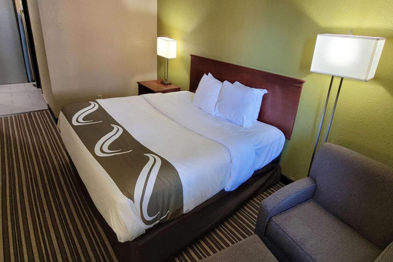 Quality Inn & Suites Columbia I-70 Luaran gambar