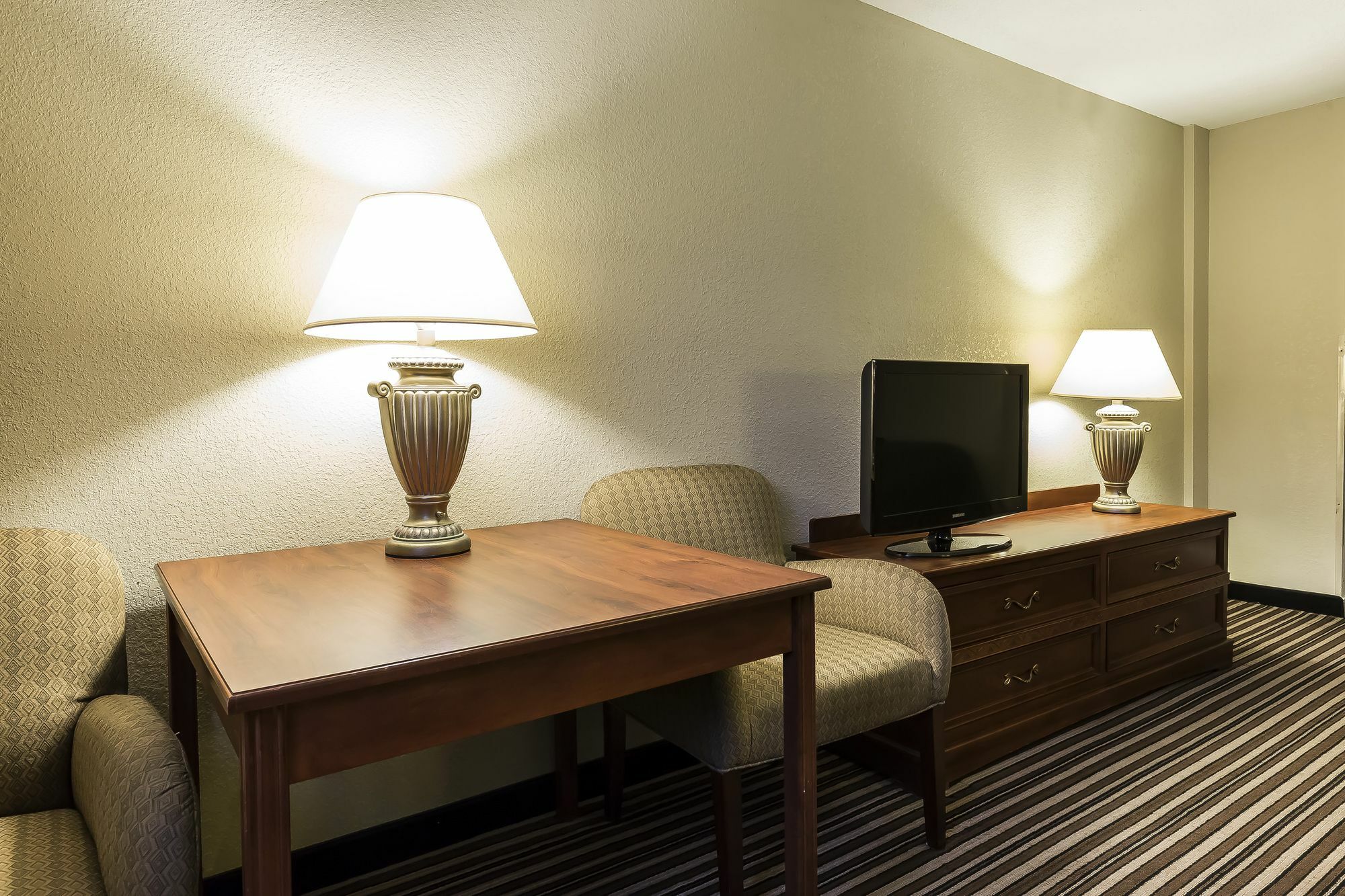 Quality Inn & Suites Columbia I-70 Luaran gambar
